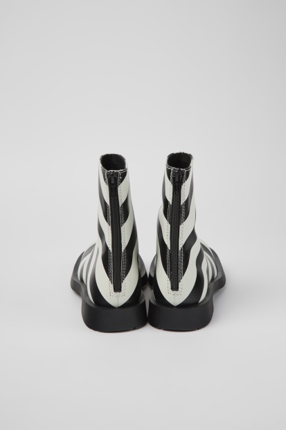 Design Mil 1978 Ankelstøvletter I Svart Og Hvitt For Damecamper