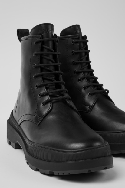 Design Brutus Trek Gore-tex Ankelstøvletter Med Snøring I Svart Skinn For Damecamper