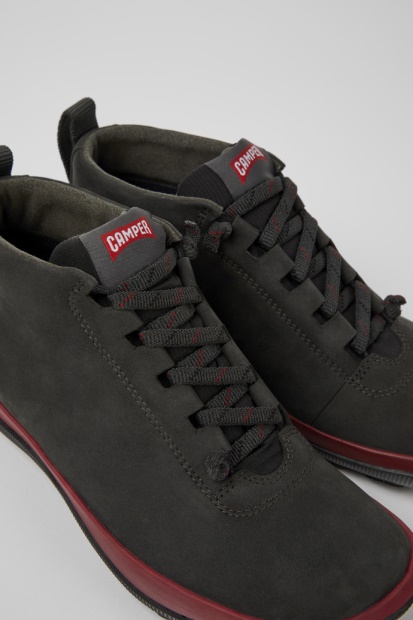 Eksklusive Camper Peu Pista Gore-tex Sneakers I Grå Og Svart Skinn For Kvinner