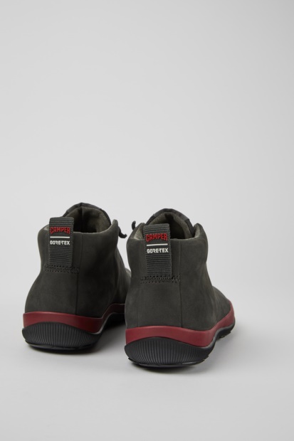 Eksklusive Camper Peu Pista Gore-tex Sneakers I Grå Og Svart Skinn For Kvinner