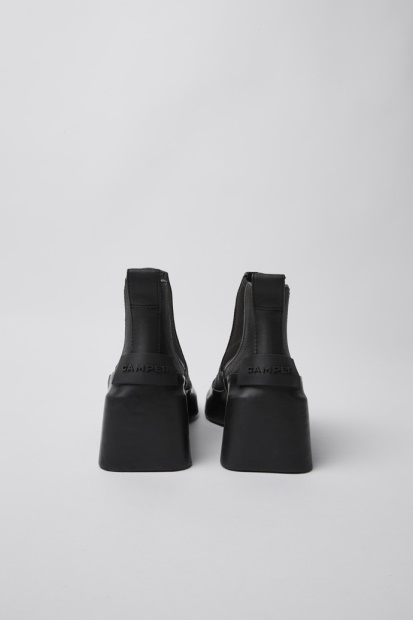 Design Regnsvart Skinn Ankelstøvletter Med Hæler Camper