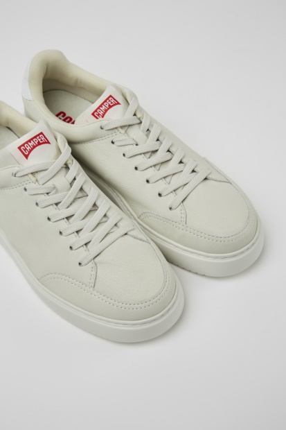 Design Runner K21 Hvite Sneakers I Ufarget Skinn For Damecamper