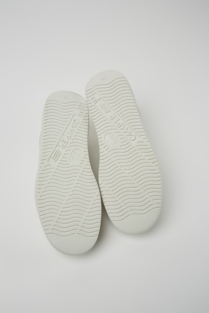 Design Runner K21 Hvite Sneakers I Ufarget Skinn For Damecamper