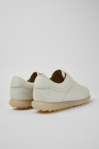 Camper Pelotas Hvite Sneakers I Ufarget Skinn For Nye Kvinner