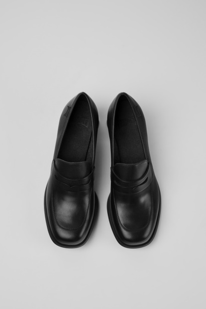 Design Kiara Svart Skinn Bobil Med Hæler