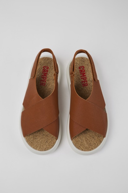 Pelotas Flota Brune Og Hvite Skinnsandaler For Menn Bobil Nyankomne