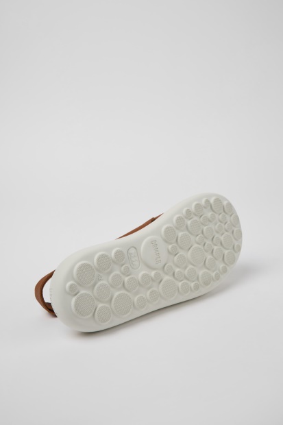 Pelotas Flota Brune Og Hvite Skinnsandaler For Menn Bobil Nyankomne