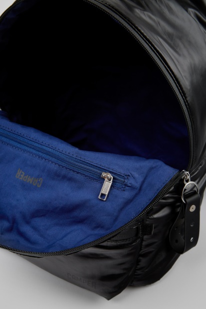 Design Ado Black Resirkulert Nylon Ryggsekkcamper