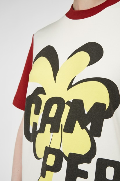 Camper Design T-skjorte Hvit Burgunder Og Gul Print Unisex T-skjorte