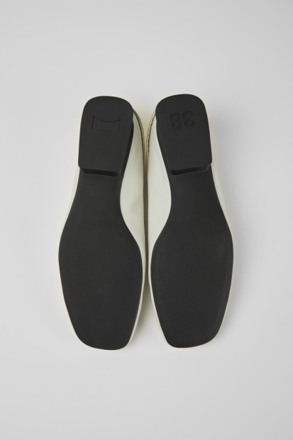 Casi Myra Hvite Og Gule Skinnballerinaleiligheter For Kvinner Bobil Nyankomne