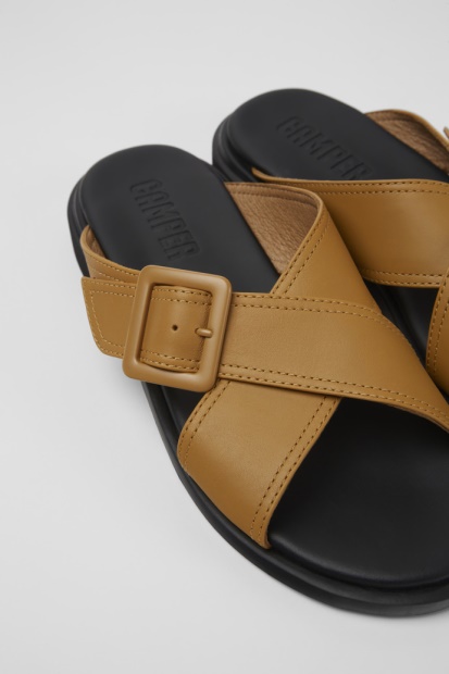 Eksklusiv Camper Edy Brune Skinnsandaler For Kvinner