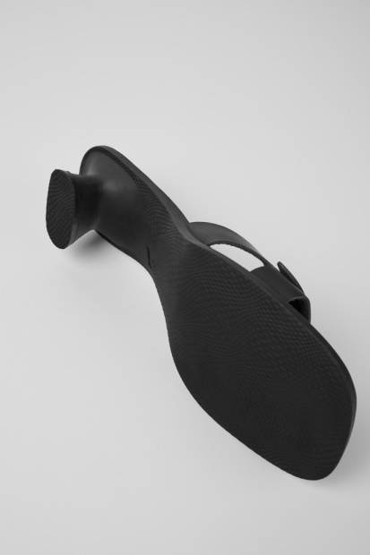 Dina Svarte Skinnsandaler For Kvinner Eksklusiv Campingvogn