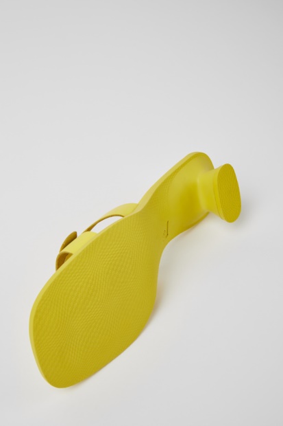 Camper Dina Gule Skinnsandaler For Kvinner Nyankomne