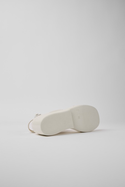 Kaah Hvite Skinnsandaler For Kvinner Eksklusiv Campingvogn