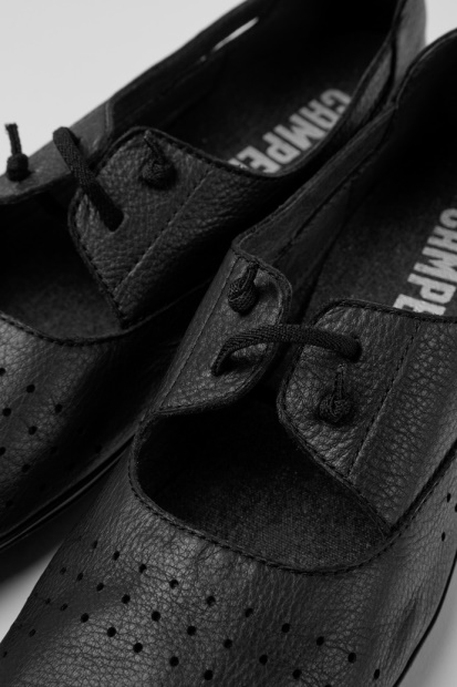 Høyre Sorte Skinnsko For Kvinner Eksklusiv Camper