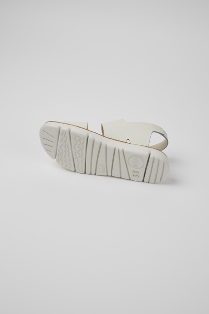 Design Oruga Hvite Skinnsandaler Til Damecamper