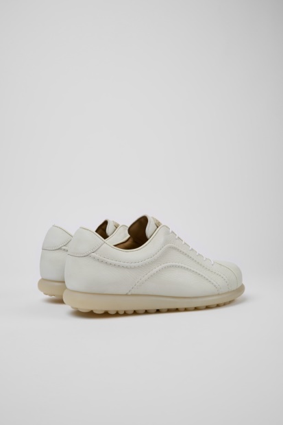 Camper Design Pelotas Hvite Sneakers I Skinn I Ufarget Skinn For Menn
